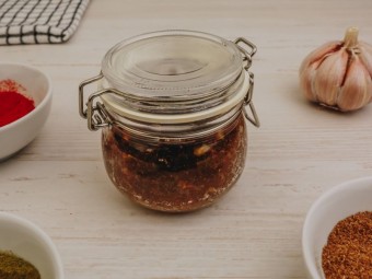 Аджика сухая острая