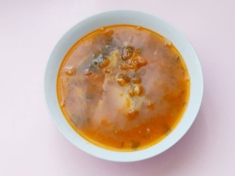 Ароматный суп с капустой и фасолью