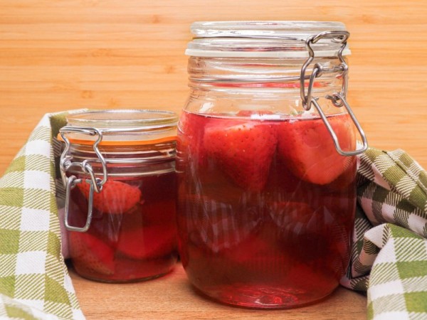 Компот из клубники