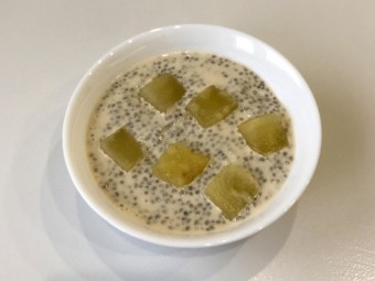 Чиа-пудинг на ряженке