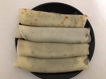 Домашние блины на молоке с шоколадной пастой