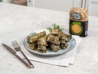 Долма с булгуром со сметанным соусом