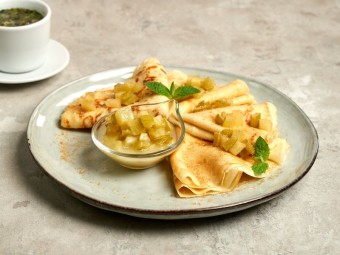 Блины с айвой