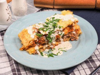 Лазанья классическая с соусом бешамель