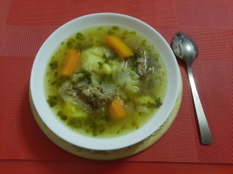 Шулюм на бараньих косточках