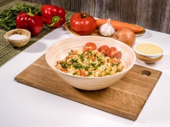 Кускус с томатом и болгарским перцем