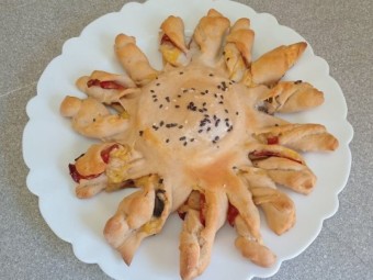 Пирог с сыром камамбер «Солнце»