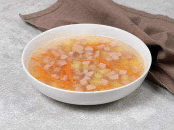 Классический суп с колбасой