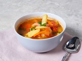 Шурпа из баранины c томатной пастой