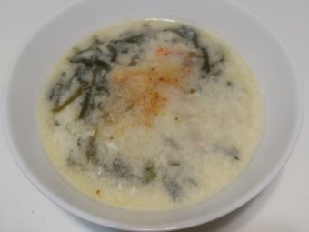 Суп Том Кха с рыбой и морской капустой