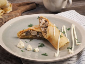Блины, фаршированные курицей и грибами