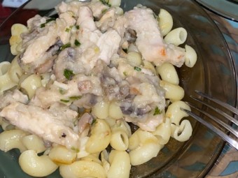 Мясо с жареным гарниром по фирменному рецепту